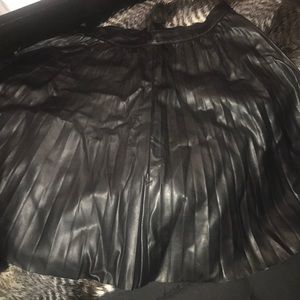 Faux leather black pleated zara skirt.